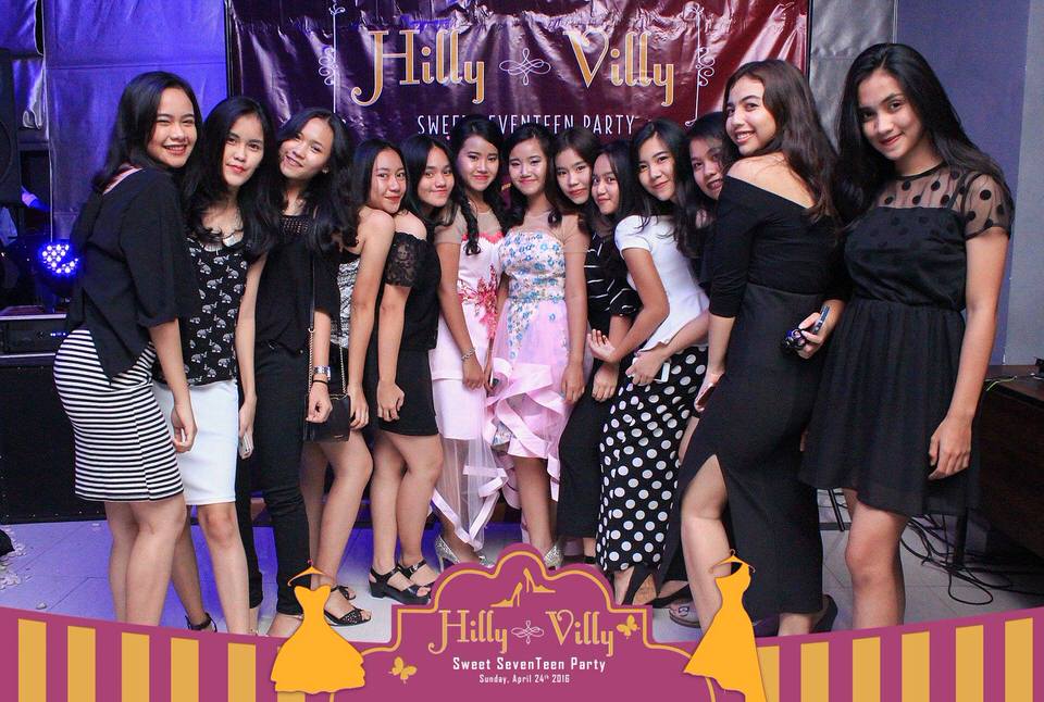 Photbooth ID Jakarta Birthday Hilly Villy Sweet Seventeen