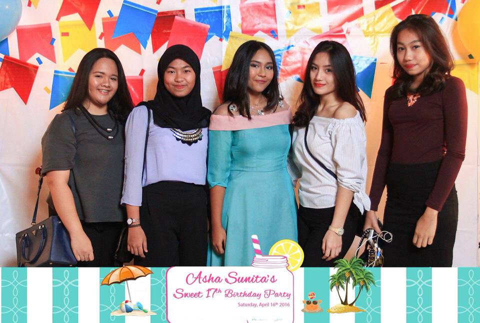 Photobooth ID Jakarta Asha Sunitas SweetSeventeen Birthday Party