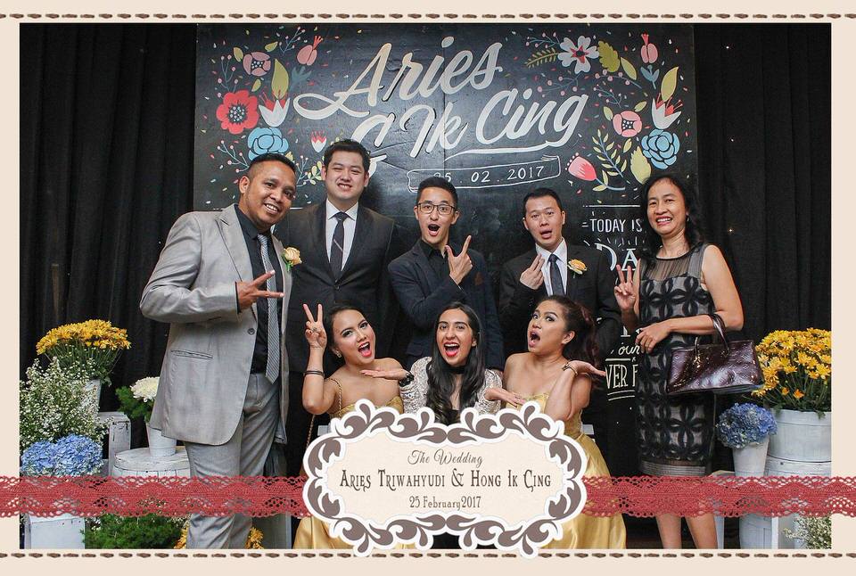 Photobooth ID Wedding Aries Ik Cing