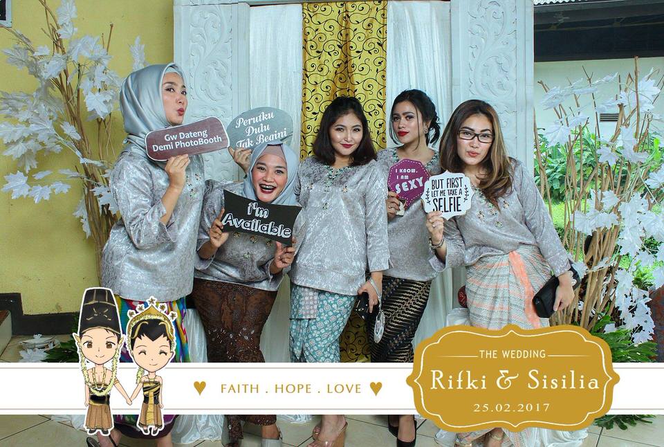 Photobooth ID Wedding Rifki Sisilia