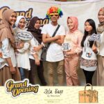 Photobooth ID Grand Opening Zeta Bags By Trisha Chas