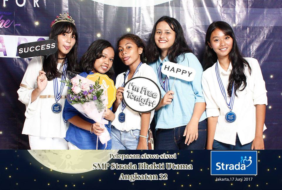 Photobooth ID Pelepasan Siswa Siswi SMP Strada Bhakti Utama Angkatan 32