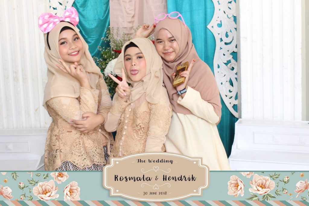 Photobooth.ID Wedding Rosmala Hendrik e1536727567129