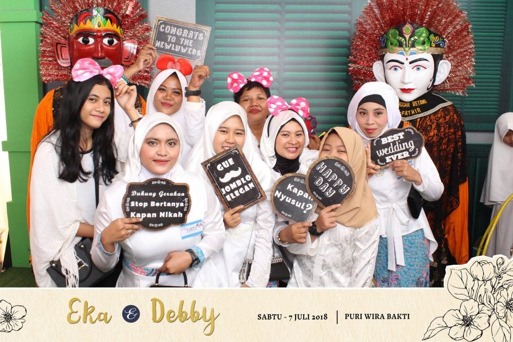 Photobooth Jakarta Wedding Eka Debby e1536723271239