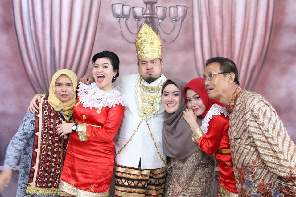 Gedung Pertemuan SLOG POLRI Wedding Yuga And Azmi