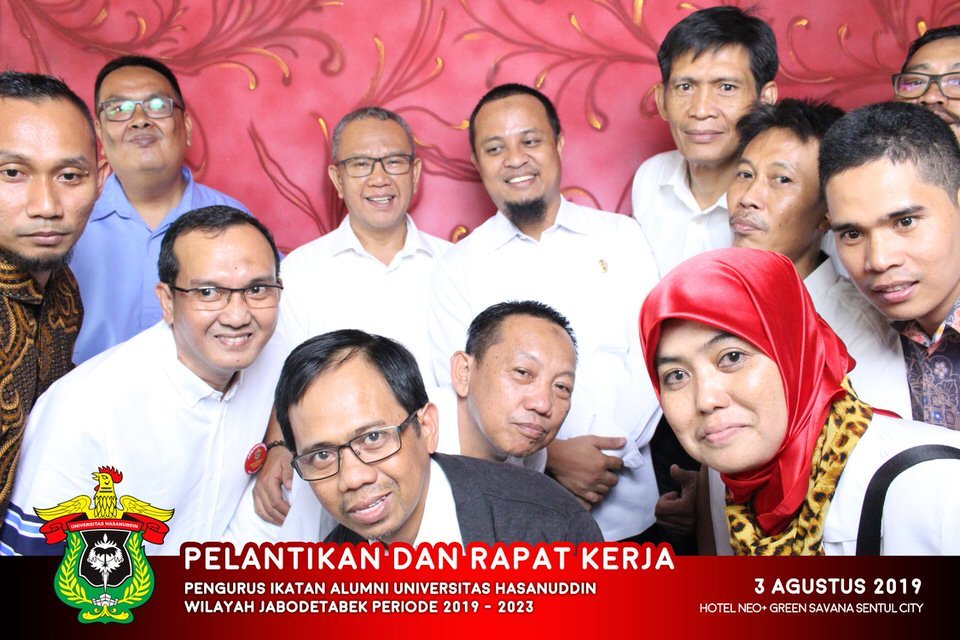 Photobooth jakarta Pelantikan Dan Rapat Kerja IKA UNHAS Hotel Neo Sentul